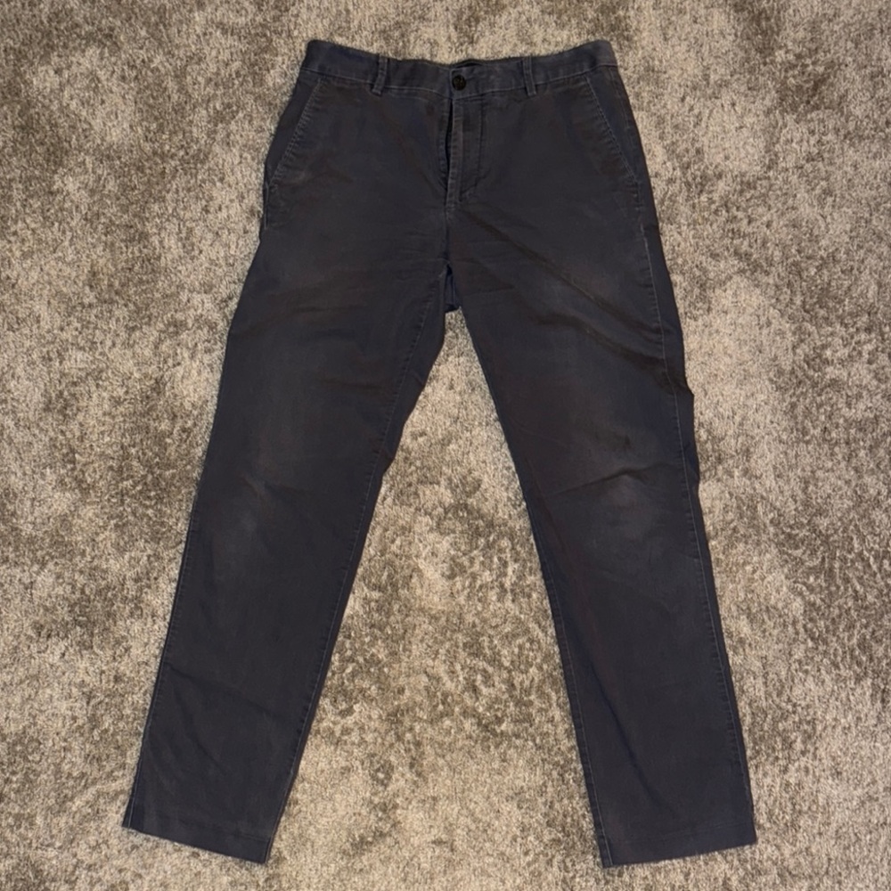 Van Heusen Gray and black Chinos with Timeless‎ Style